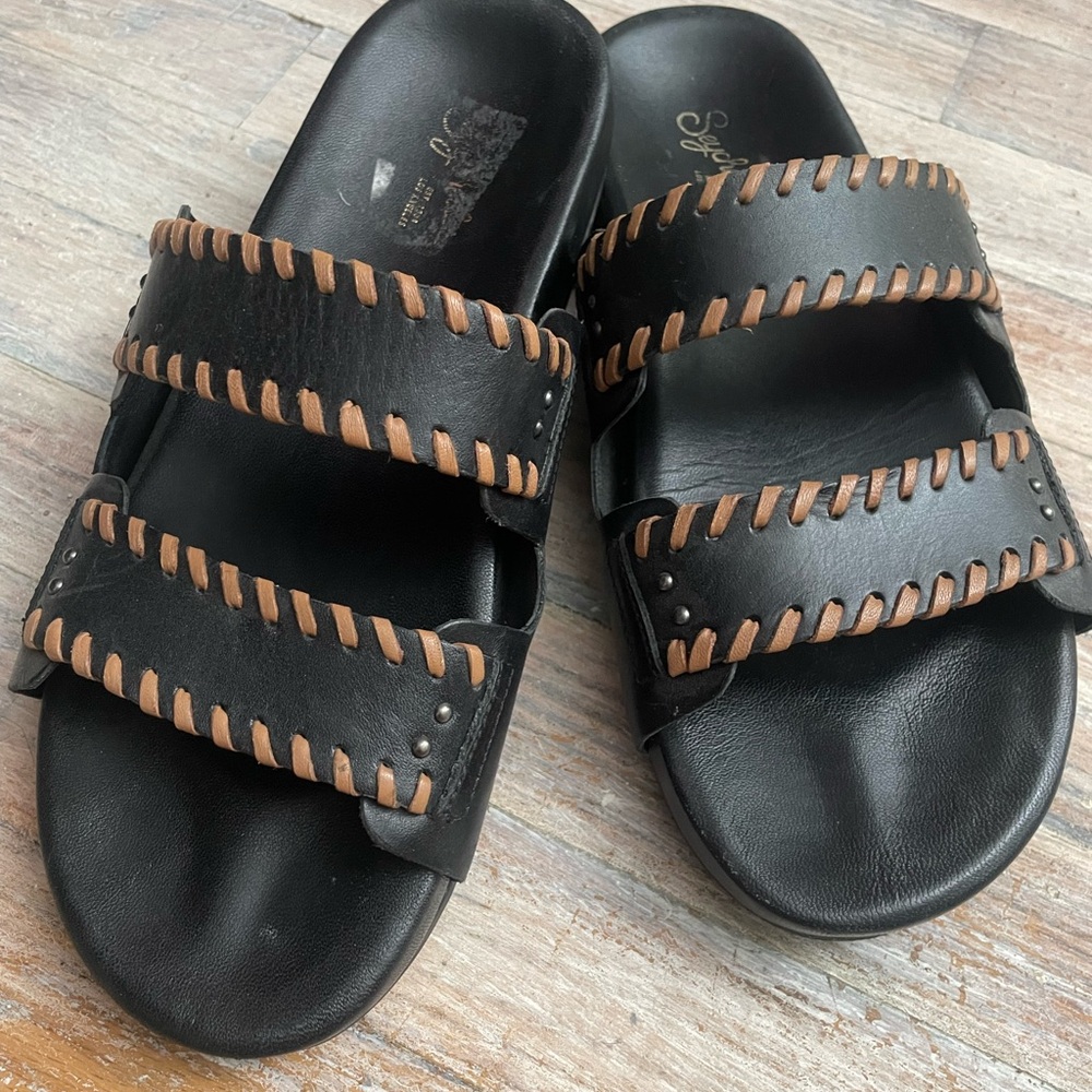 Seychelles sandals